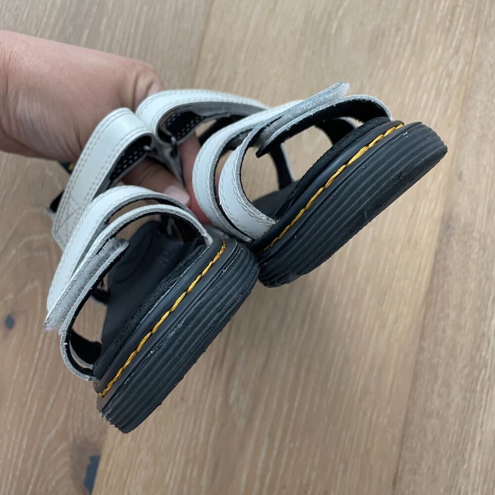 Dr. Martens Shoes Junior 13 Klaire Leather Strap Sandals White T Lamper Doc - Picture 8 of 16